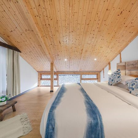 肇兴溪舍山堂 Creekside Inn 黎平 エクステリア 写真