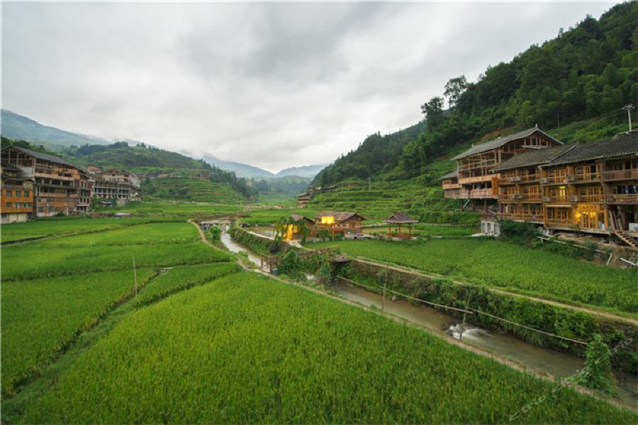 肇兴溪舍山堂 Creekside Inn 黎平 エクステリア 写真