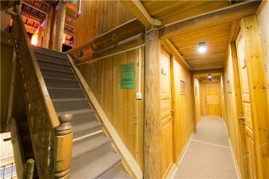 肇兴溪舍山堂 Creekside Inn 黎平 エクステリア 写真