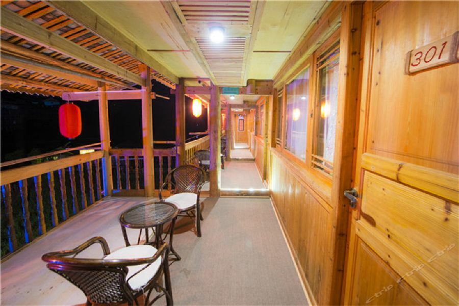 肇兴溪舍山堂 Creekside Inn 黎平 エクステリア 写真
